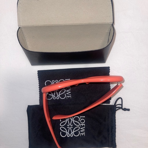 Loewe Inflated Cat eye Women's Bold Coral Sunglasses. - Picture 8 of 8